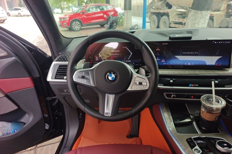 Used BMW X5 2026 Model, Facelifted xDrive 40Li M Sport Night Package Steering Wheel