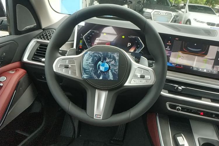 Used BMW X5 2026 Model, Facelifted xDrive 30Li Premium M Sport Night Package Steering Wheel
