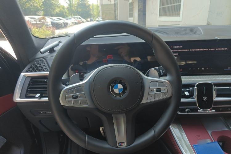 Used BMW X5 2026 Model, Facelifted xDrive 40Li M Sport Night Package Steering Wheel