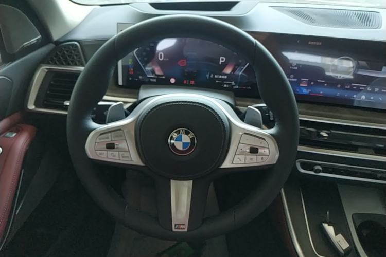 Used BMW X5 2026 Model, Facelifted xDrive 30Li Premium M Sport Night Package Steering Wheel