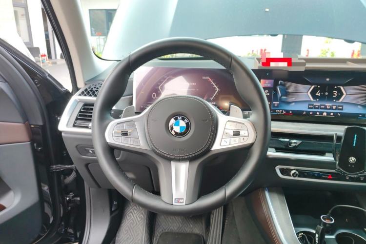 Used BMW X5 2026 Model, xDrive 30Li Prestige M Sport Night Package Steering Wheel