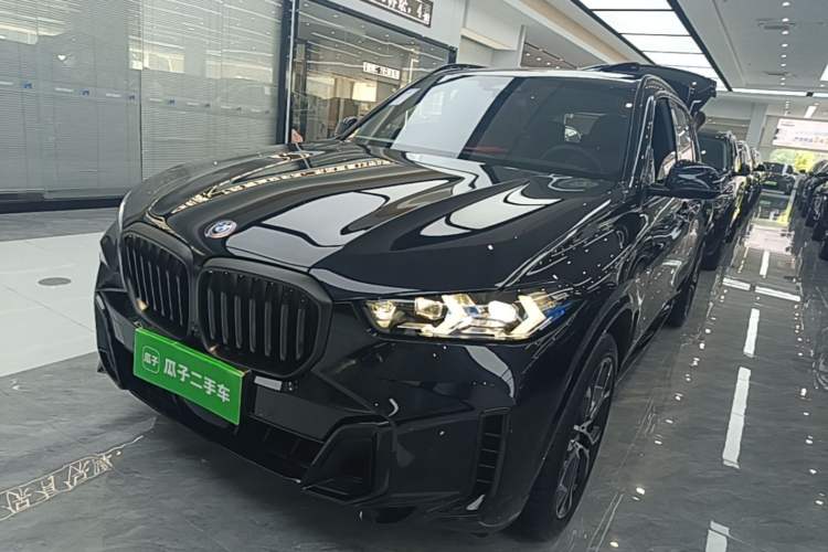 BMW X5 2026 Model, xDrive 40Li M Sport Night Package