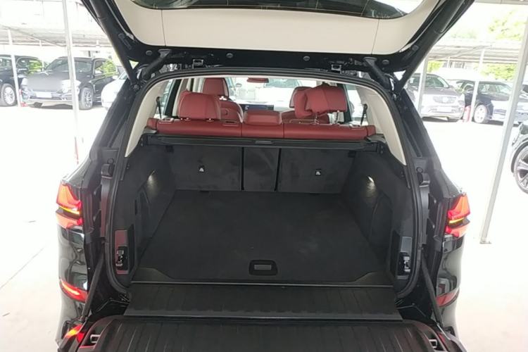 Used BMW X5 2026 Model, Facelifted xDrive 30Li Premium M Sport Night Package Trunk