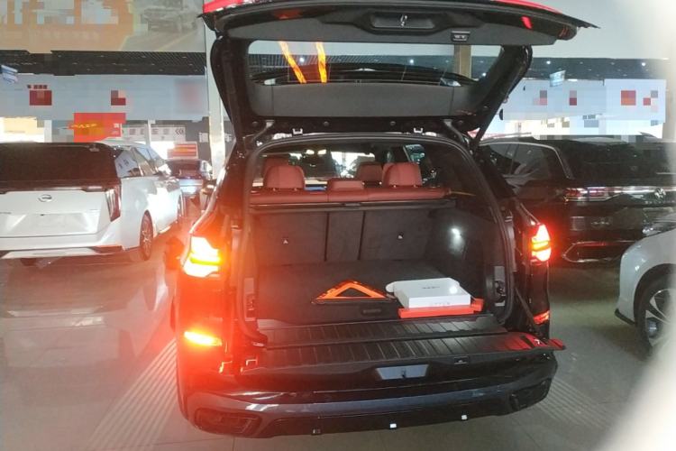 Used BMW X5 2026 Model, xDrive 40Li M Sport Night Package Trunk