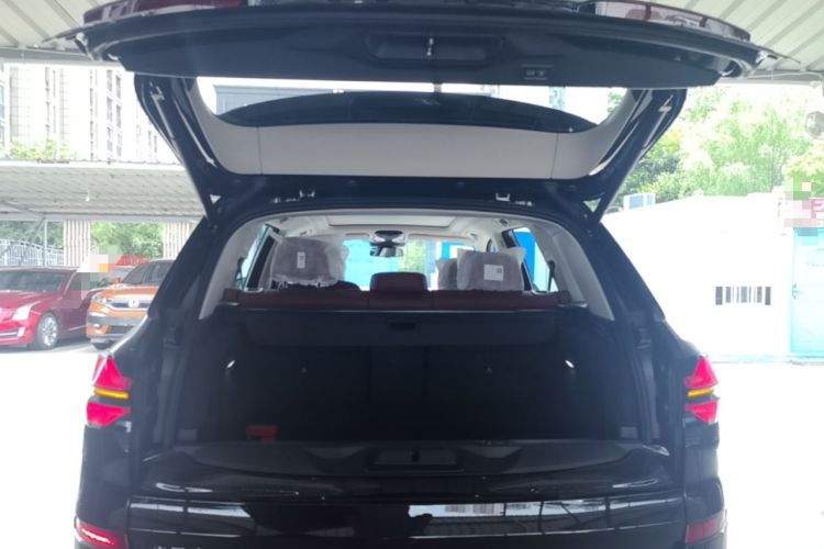 Used BMW X5 2026 Model, Facelifted xDrive 30Li Premium M Sport Night Package Trunk