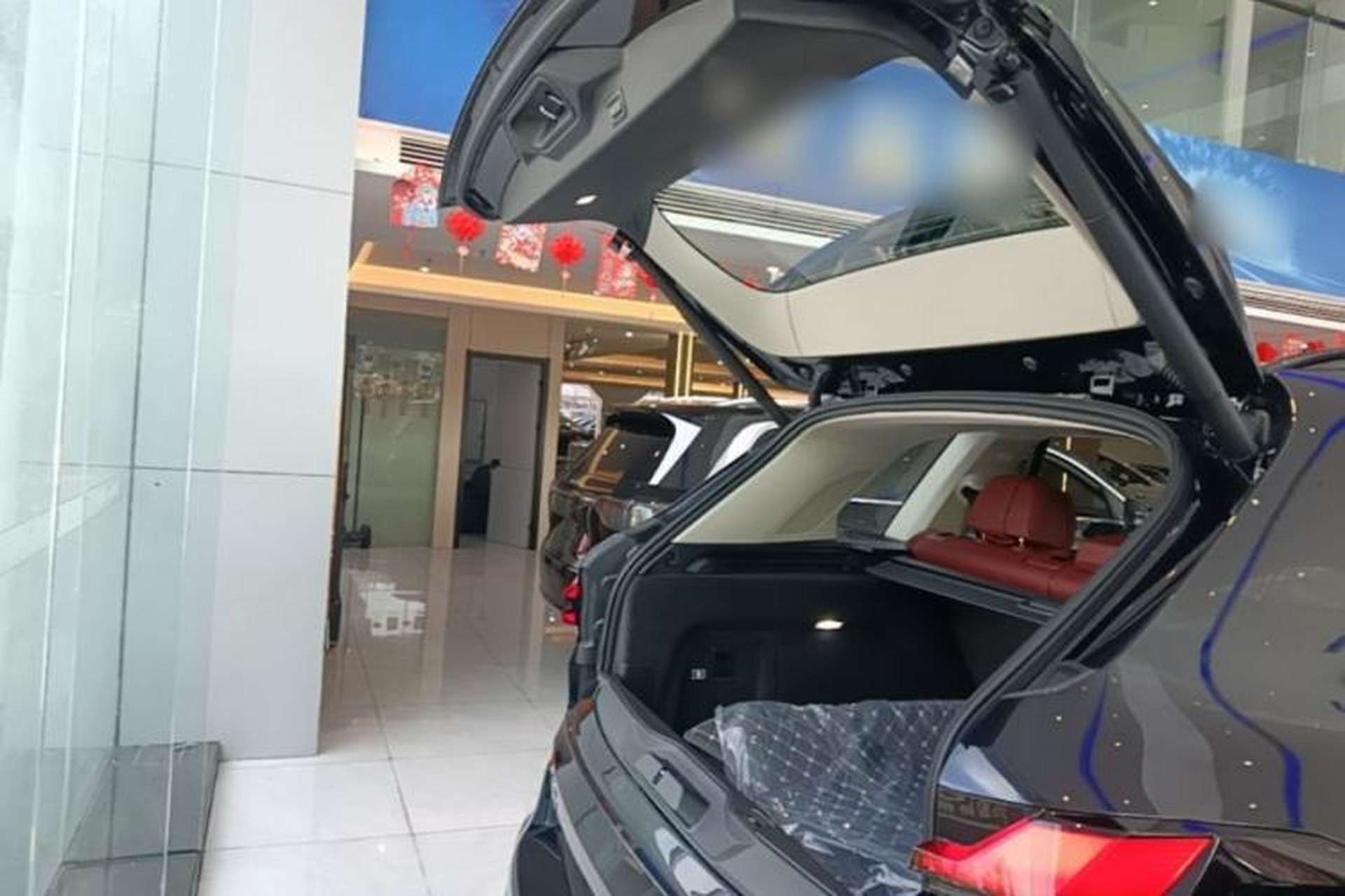 Used BMW X5 2026 Model, xDrive 30Li Prestige M Sport Night Package Trunk