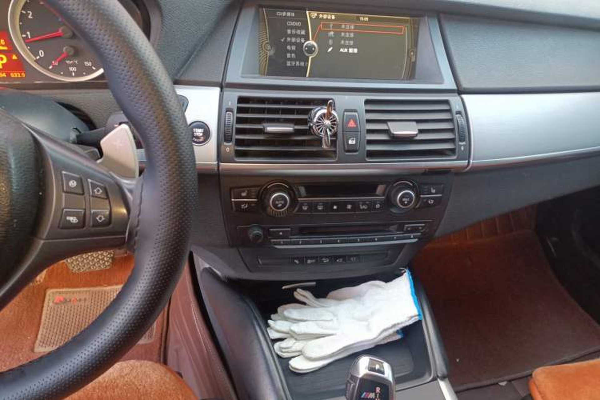Used BMW X5 M 2010 X5 M Audio And AC Panel
