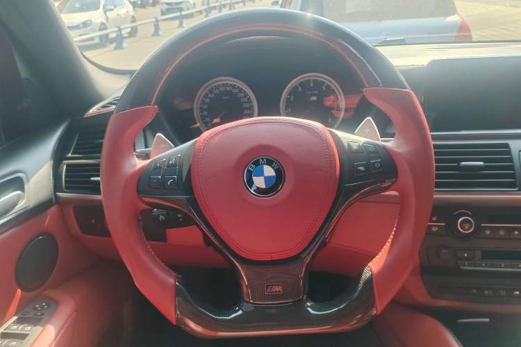 Used BMW X5 M 2010 X5 M Interior 2