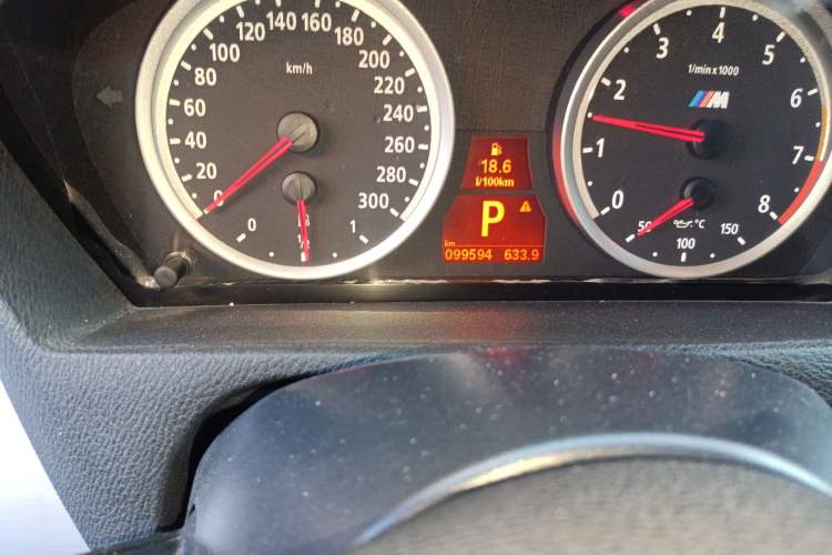 Used BMW X5 M 2010 X5 M Odometer Close Up
