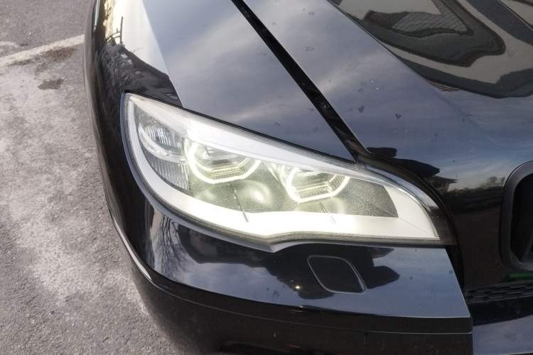 Used BMW X5 M 2010 X5 M Right Front Headlight