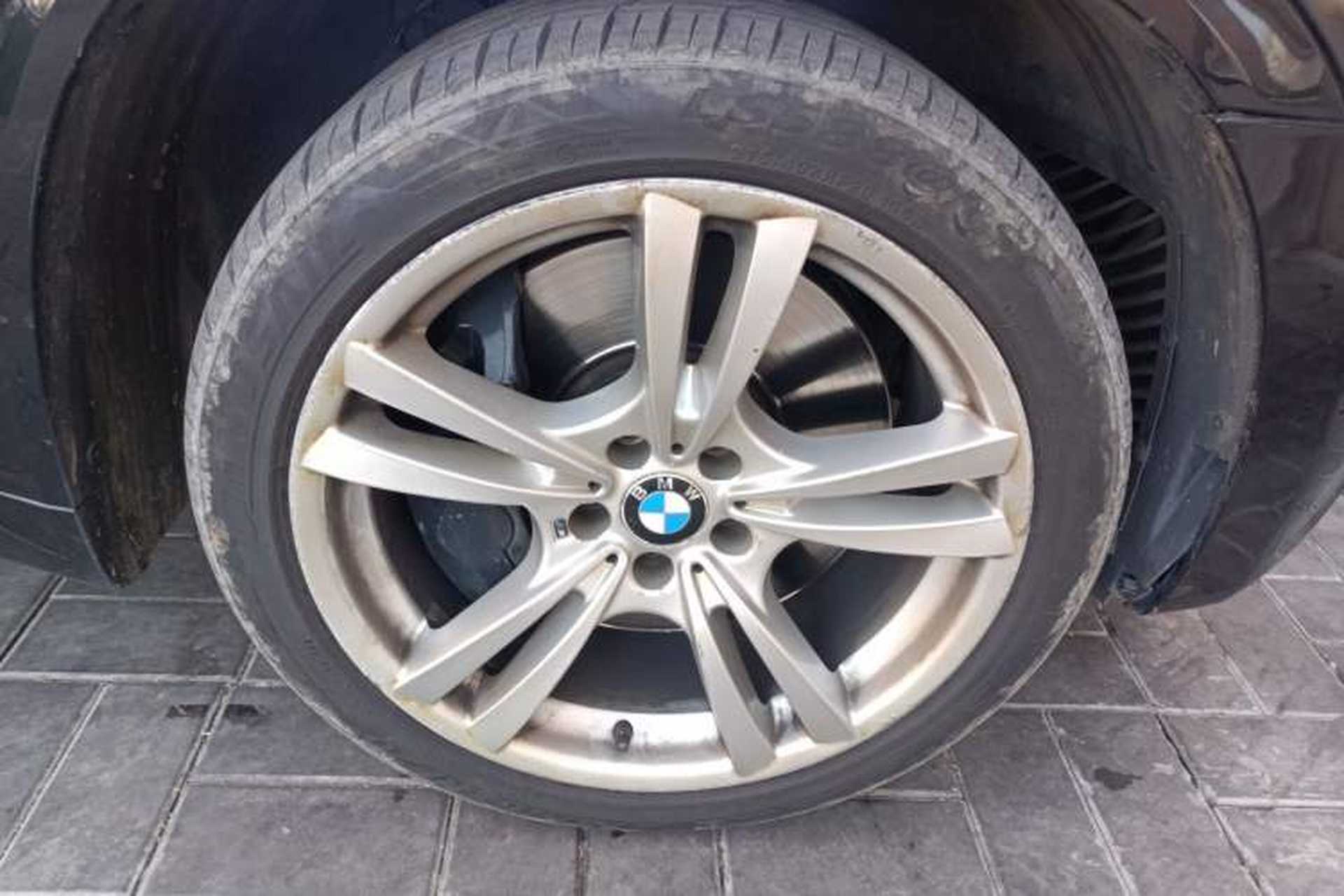Used BMW X5 M 2010 X5 M Right Front Wheel Hub