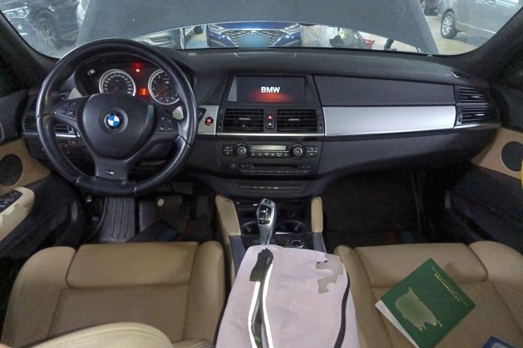 Used BMW X5 M 2010 X5 M Center Console