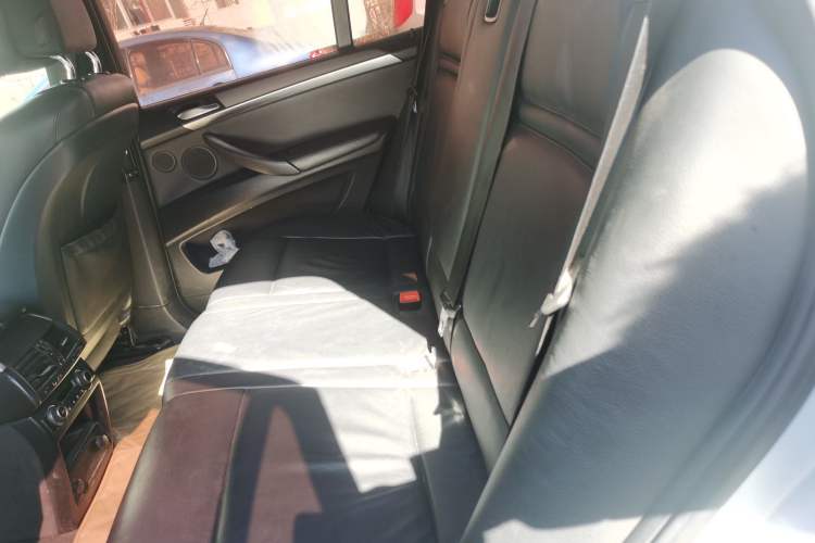 Used BMW X5 M 2010 X5 M Left Rear Seat