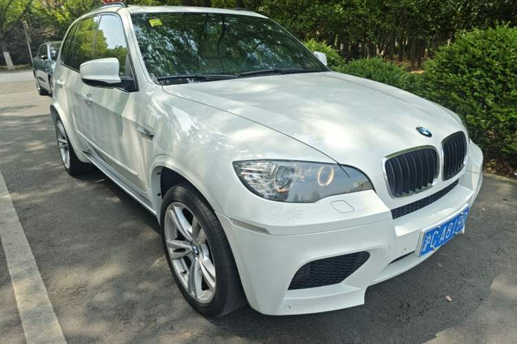 Used BMW X5 M 2010 X5 M Front Right 45 Deg