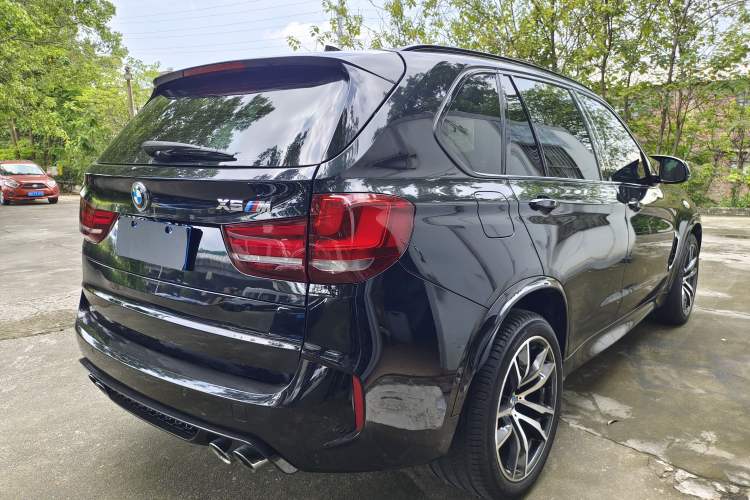 Used BMW X5 M 2015 X5 M Exterior 4