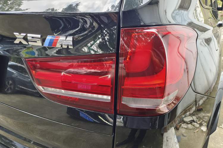 Used BMW X5 M 2015 X5 M Exterior 5