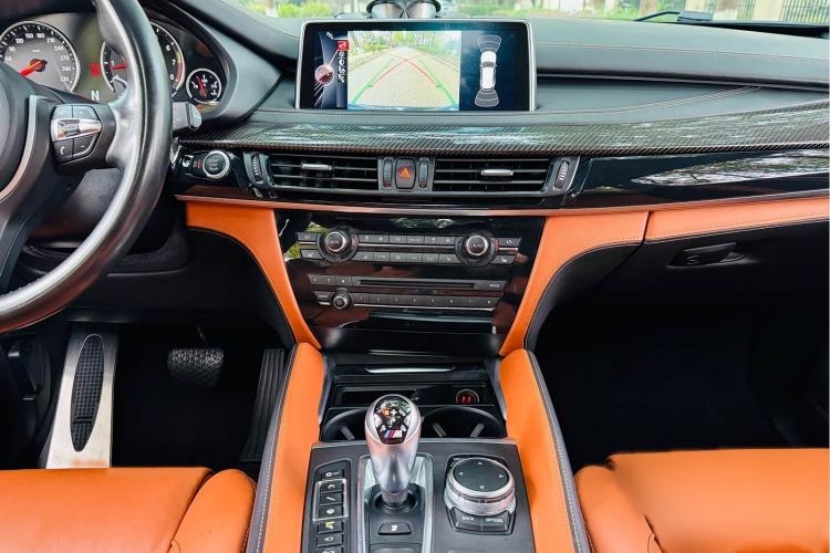 Used BMW X5 M 2015 X5 M Interior 6