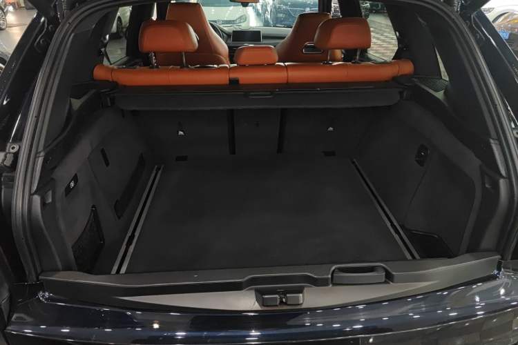 Used BMW X5 M 2015 X5 M Trunk