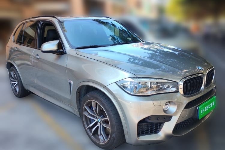 Used BMW X5 M 2015 X5 M Front Right 45 Deg