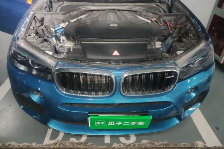 Used BMW X5 M 2015 X5 M Engine Bay