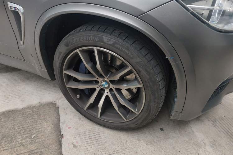 Used BMW X5 M 2015 X5 M Right Front Wheel Hub