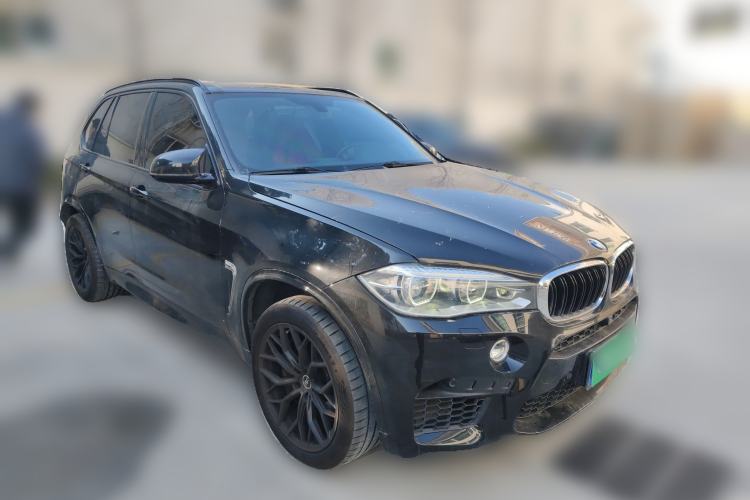 Used BMW X5 M 2015 X5 M Front Right 45 Deg