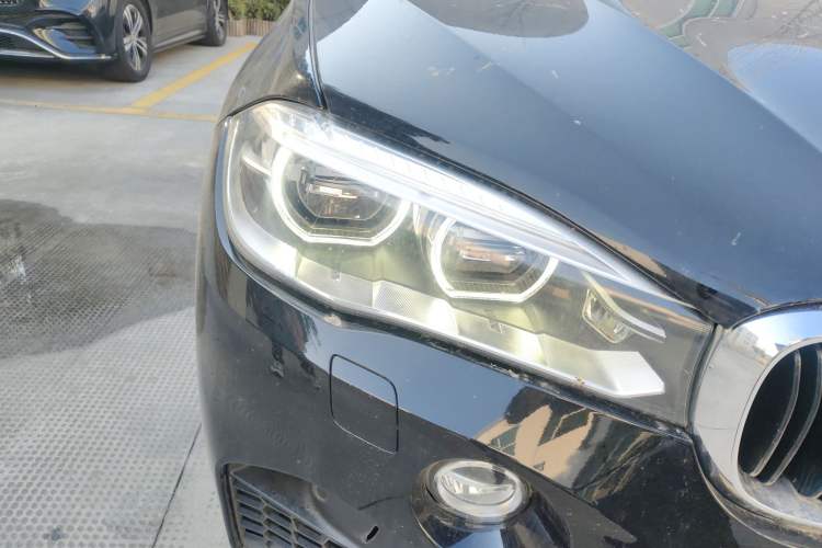 Used BMW X5 M 2015 X5 M Right Front Headlight