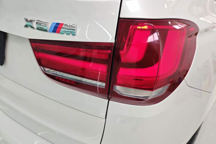Used BMW X5 M 2015 X5 M Exterior 6