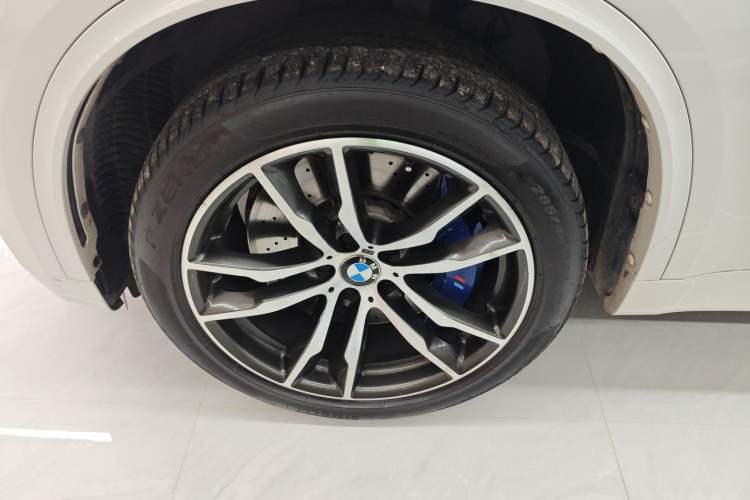 Used BMW X5 M 2015 X5 M Exterior 7