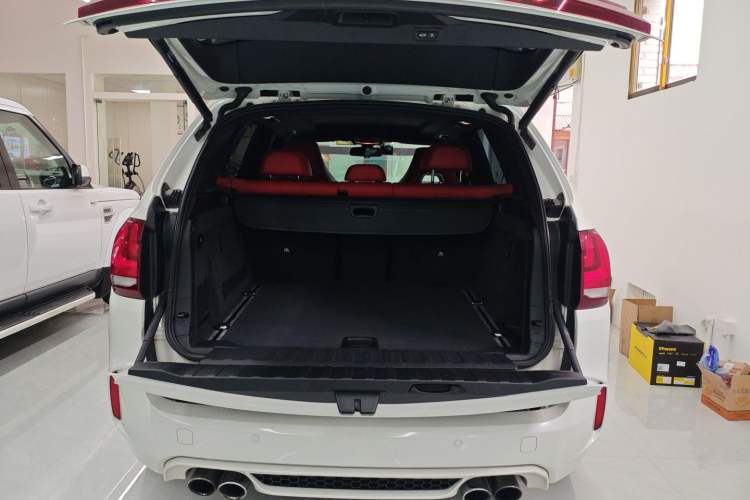 Used BMW X5 M 2015 X5 M Trunk
