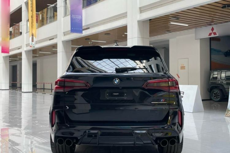 Used BMW X5 M 2020 X5 M Exterior 3