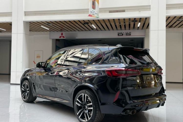 Used BMW X5 M 2020 X5 M Exterior 4