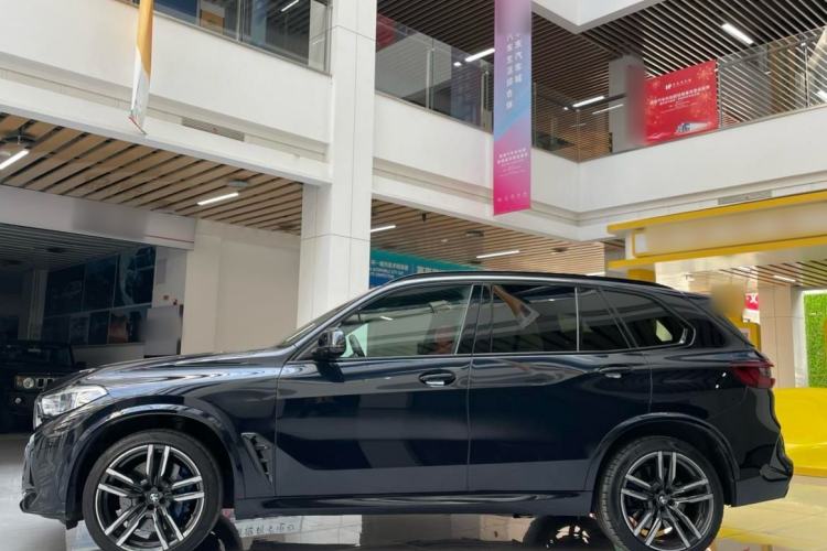 Used BMW X5 M 2020 X5 M Exterior 5