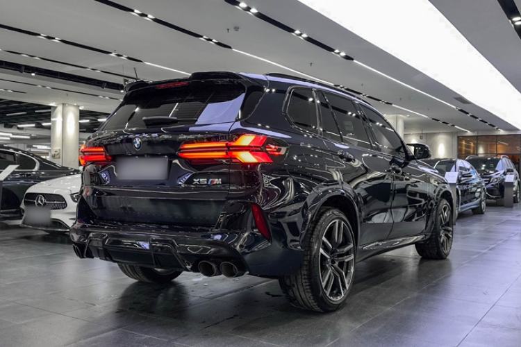 Used BMW X5 M 2020 X5 M Exterior 5