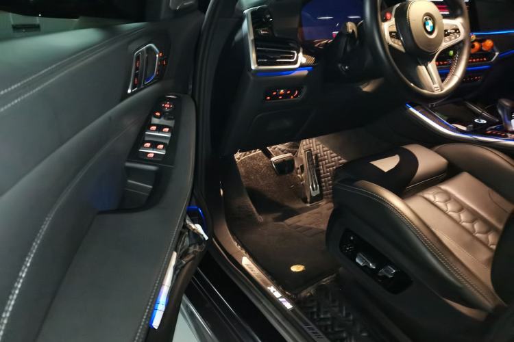 Used BMW X5 M 2020 X5 M Interior 3
