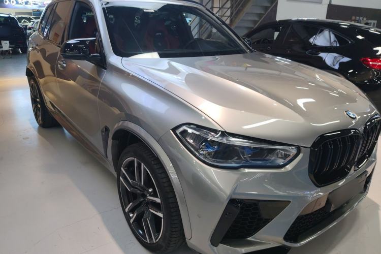 Used BMW X5 M 2020 X5 M Front Right 45 Deg
