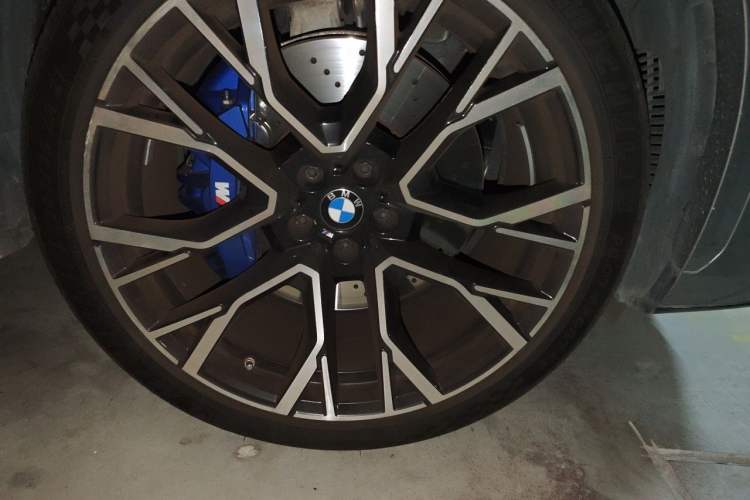 Used BMW X5 M 2020 X5 M Right Front Wheel Hub