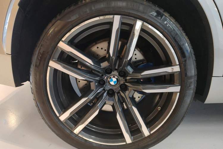 Used BMW X5 M 2020 X5 M Right Rear Wheel Hub