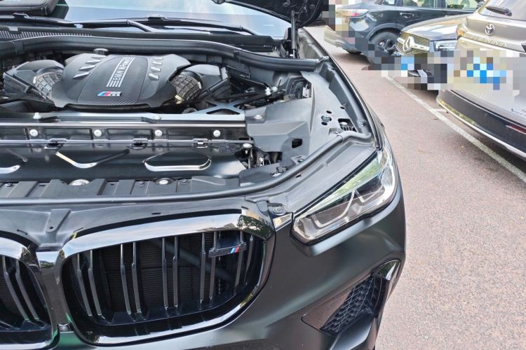 Used BMW X5 M 2022 X5 M Engine Bay Left