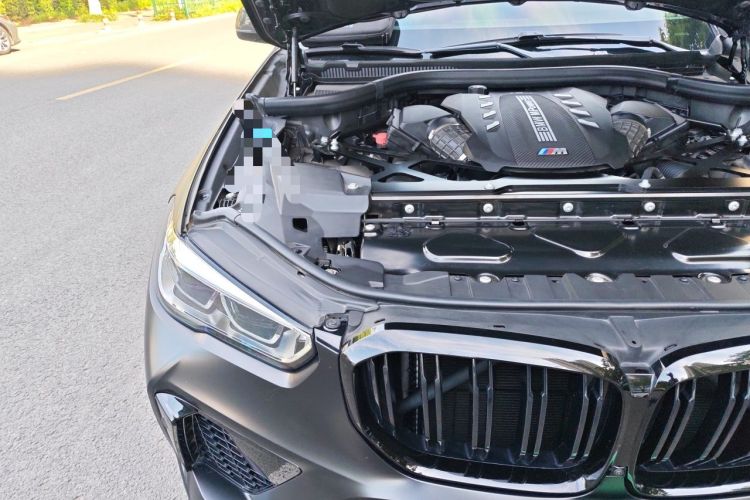 Used BMW X5 M 2022 X5 M Engine Bay Right