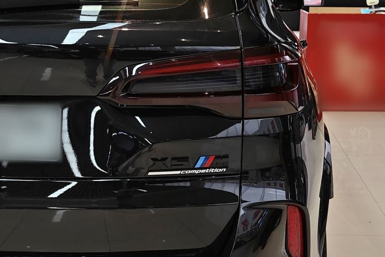 Used BMW X5 M 2022 X5 M Exterior 5