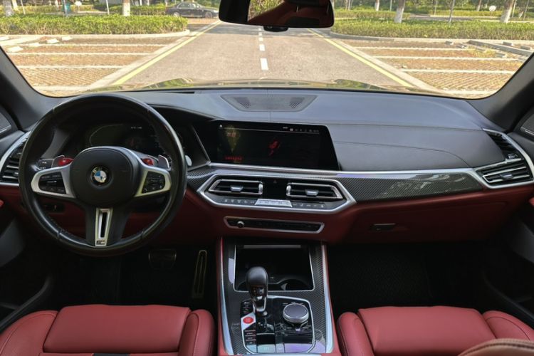 Used BMW X5 M 2022 X5 M Interior 1