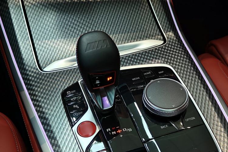 Used BMW X5 M 2022 X5 M Interior 6