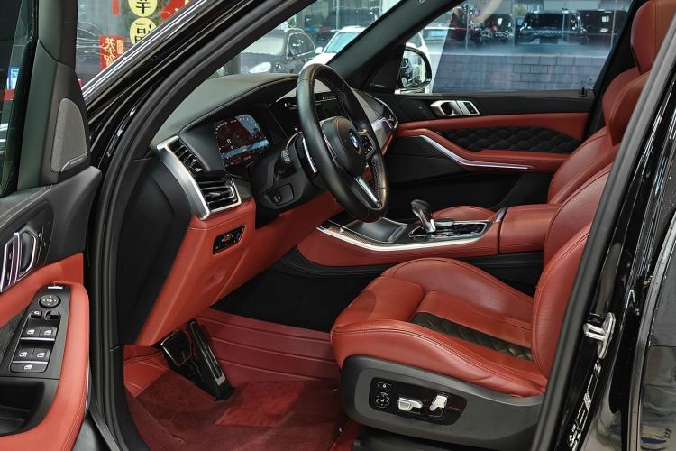 Used BMW X5 M 2022 X5 M Interior 7