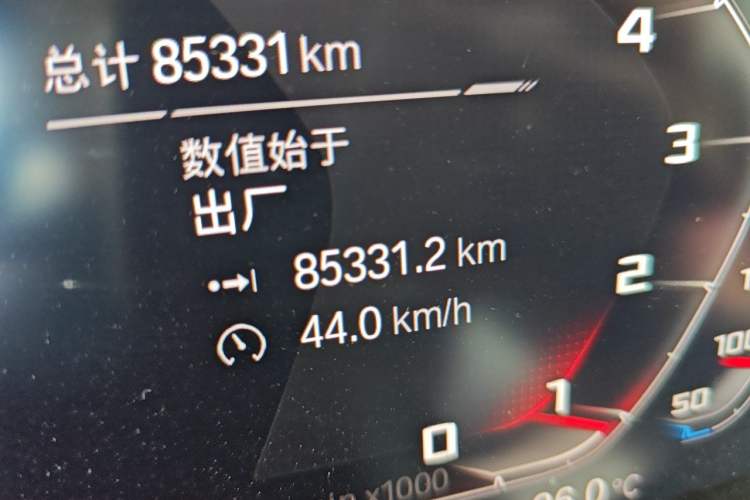 Used BMW X5 M 2022 X5 M Odometer Close Up