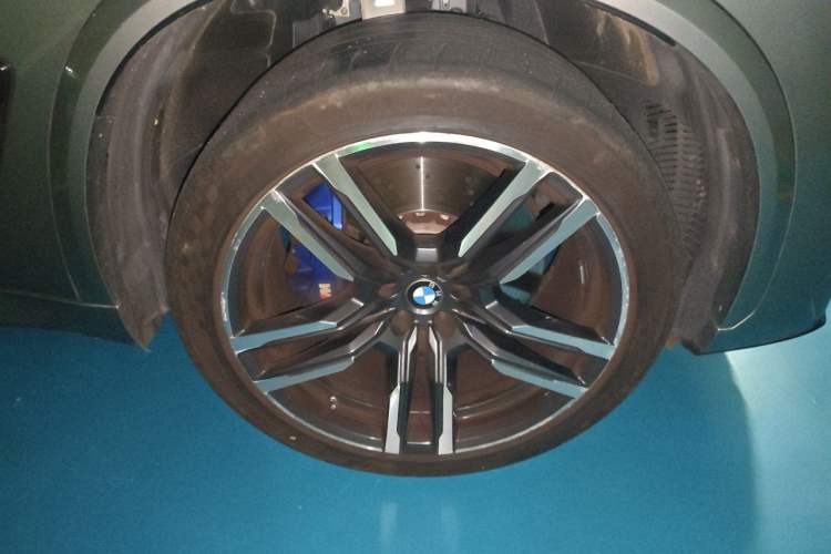 Used BMW X5 M 2022 X5 M Right Front Wheel Hub