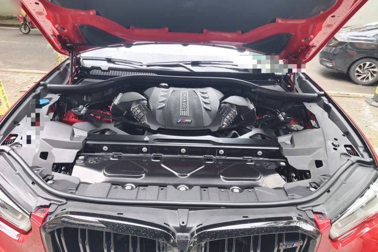 Used BMW X5 M 2022 X5 M Engine Bay