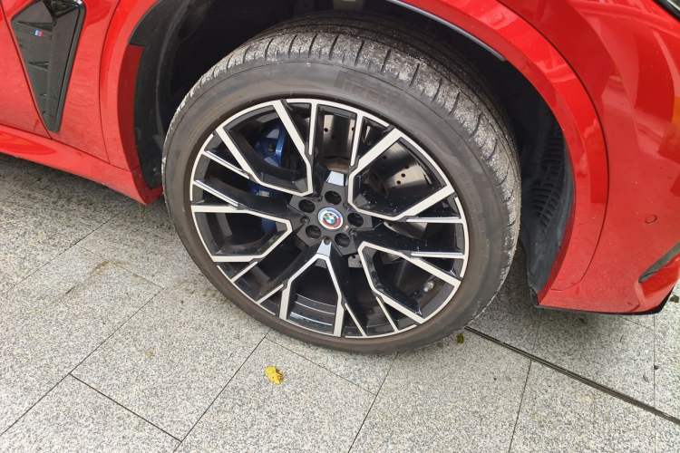 Used BMW X5 M 2022 X5 M Right Front Wheel Hub