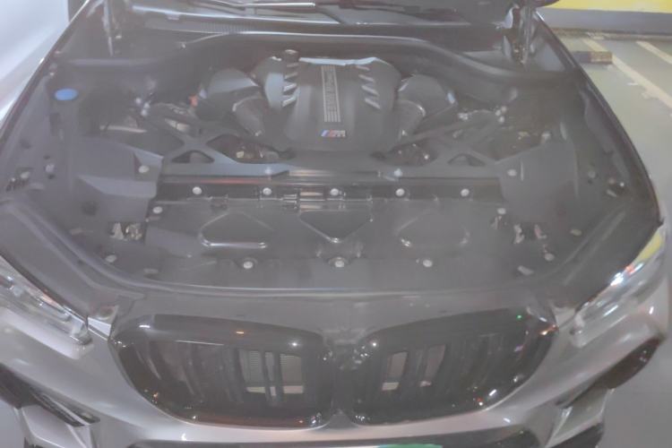 Used BMW X5 M 2022 X5 M Engine Bay