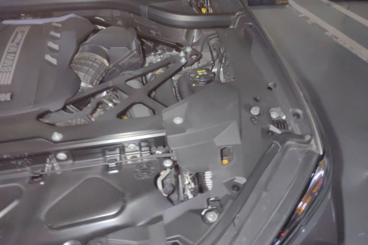 Used BMW X5 M 2022 X5 M Engine Bay Left